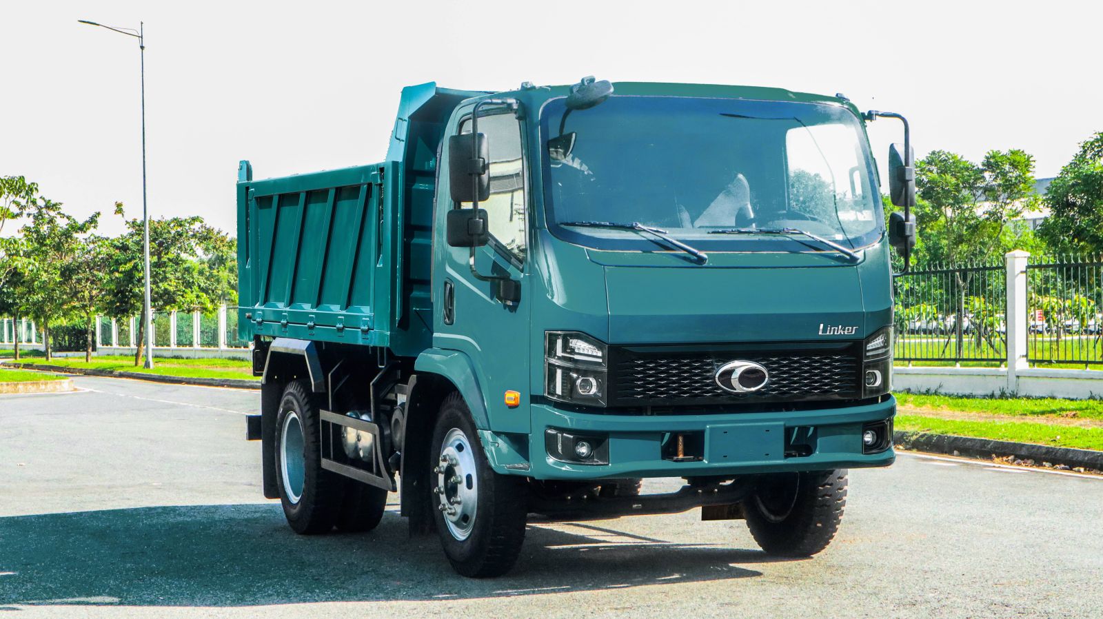 xe tải ben Thaco Linker T3-12 (7.5 Tấn)