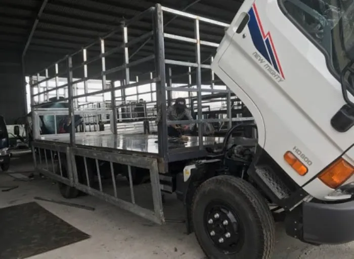 đóng thùng xe tải