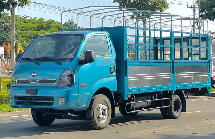 xe tải kia k250l thùng bạt